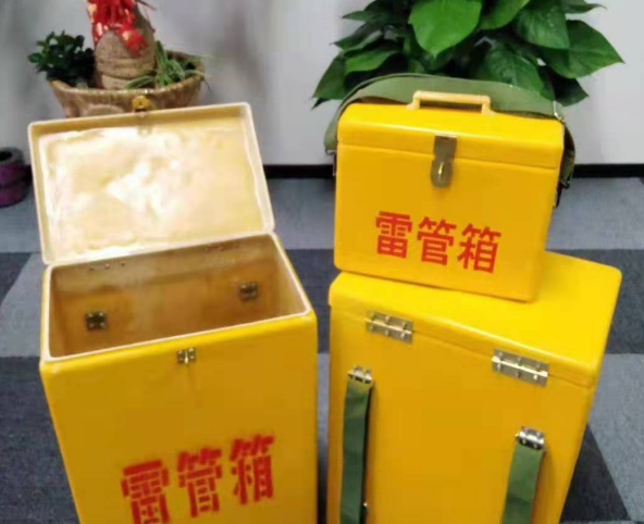 安多玻璃钢雷管箱有哪些特点